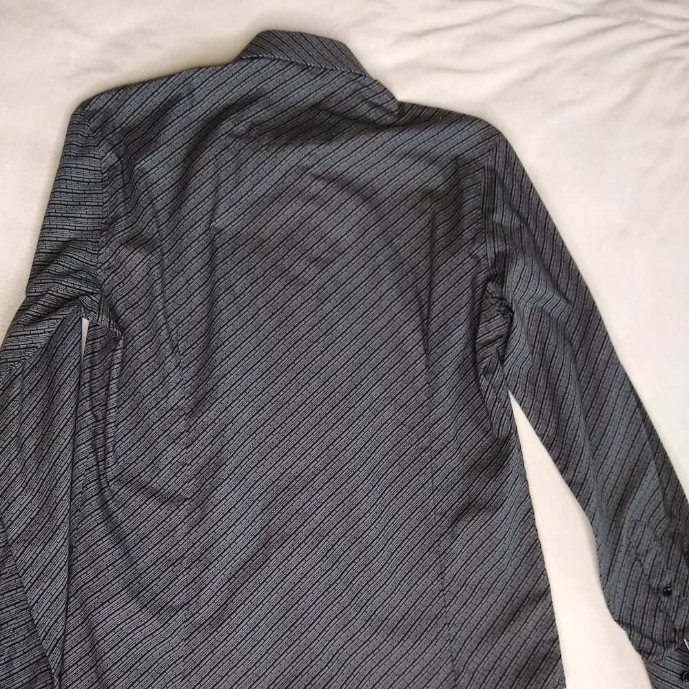 NWOT Grey Black Patterned Button Down Dress Shirt - Picture 6 of 10